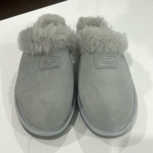 UGG NEW Genuine Shearling Slide Slipper